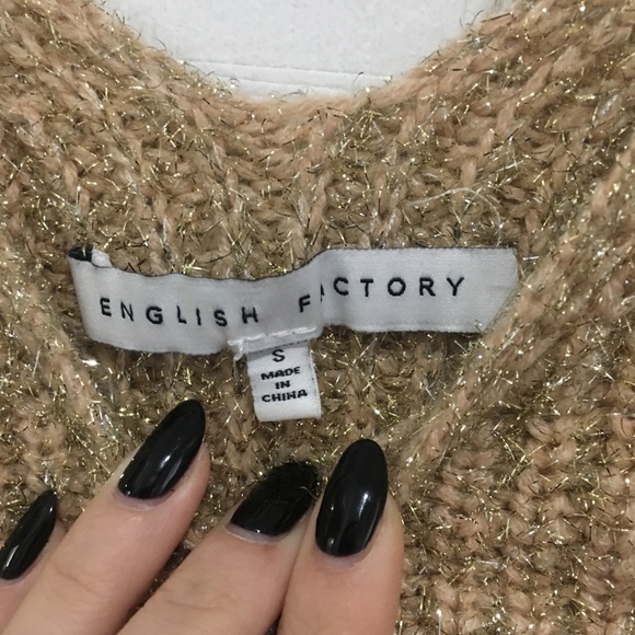 Cropped Knit Tank - Picture 3 of 4